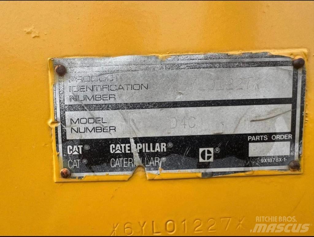 CAT D4C3 履帶推土機
