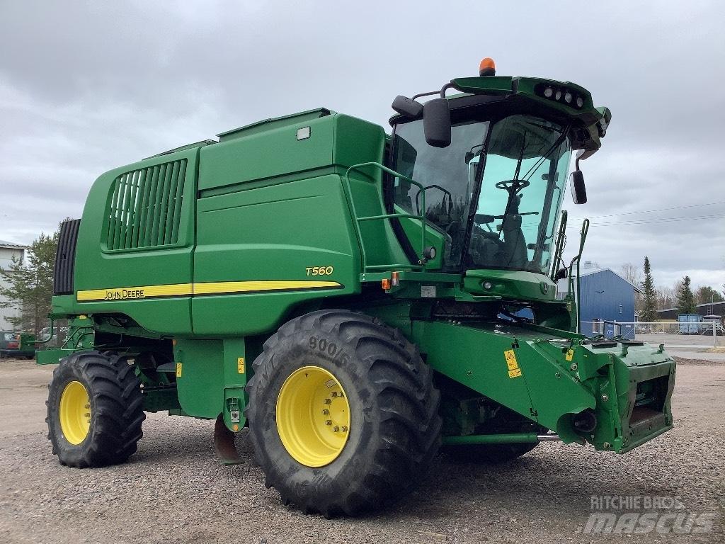 John Deere T560 聯合收穫機