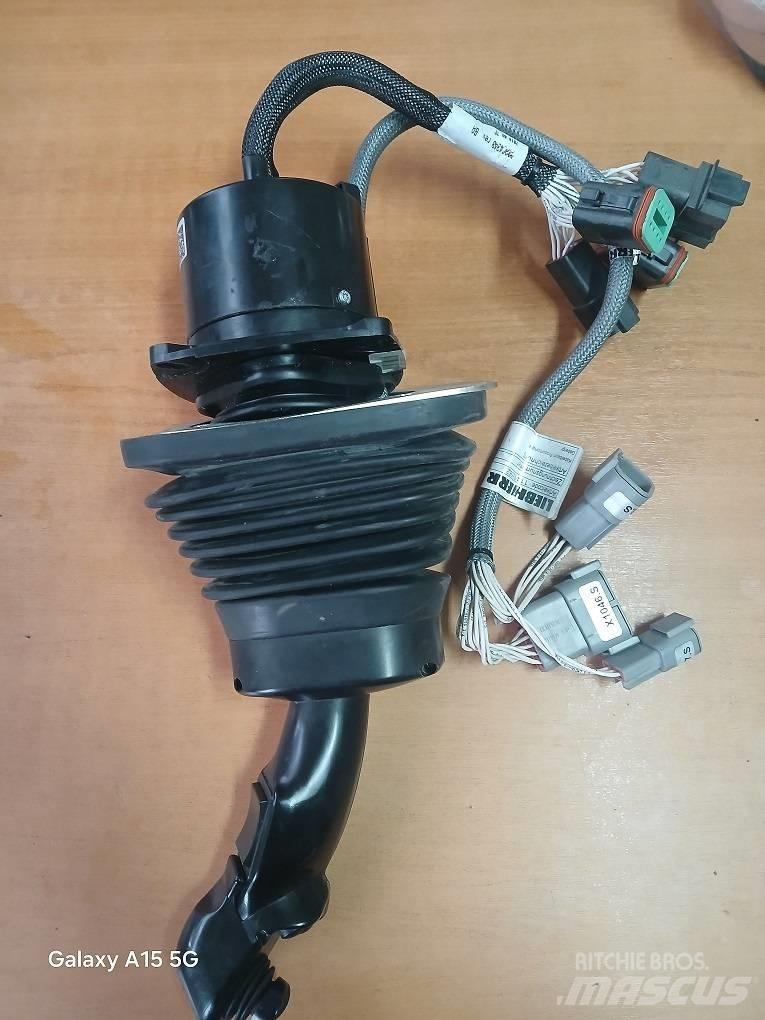 Liebherr parts 電子設備