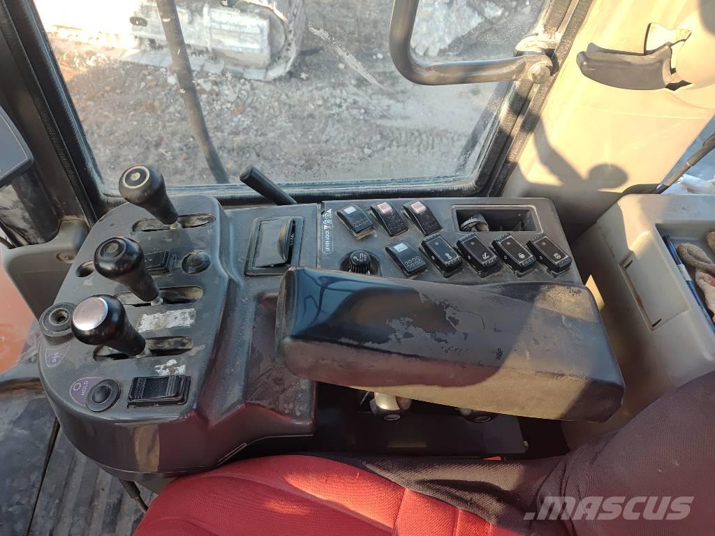 Hitachi ZW 310 輪胎式裝載機