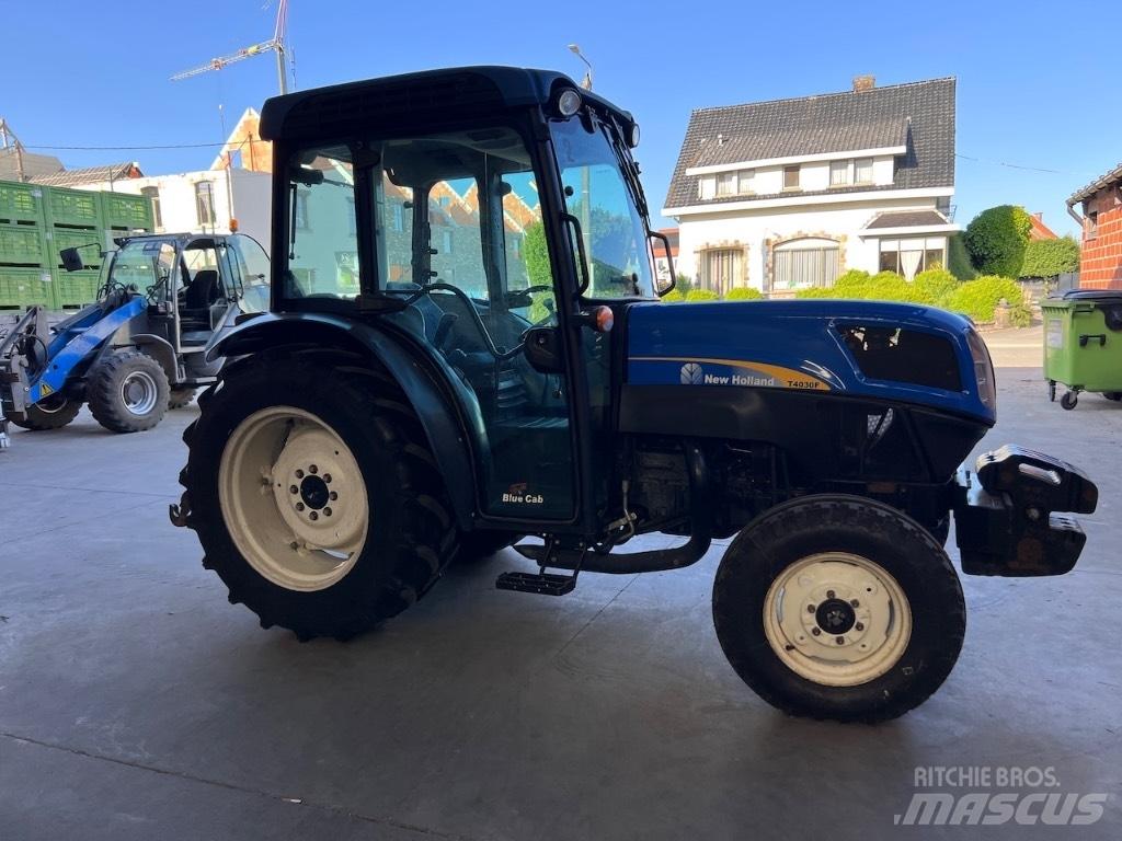 New Holland T4030F 曳引機