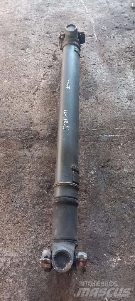 Scania R440  1759179 軸