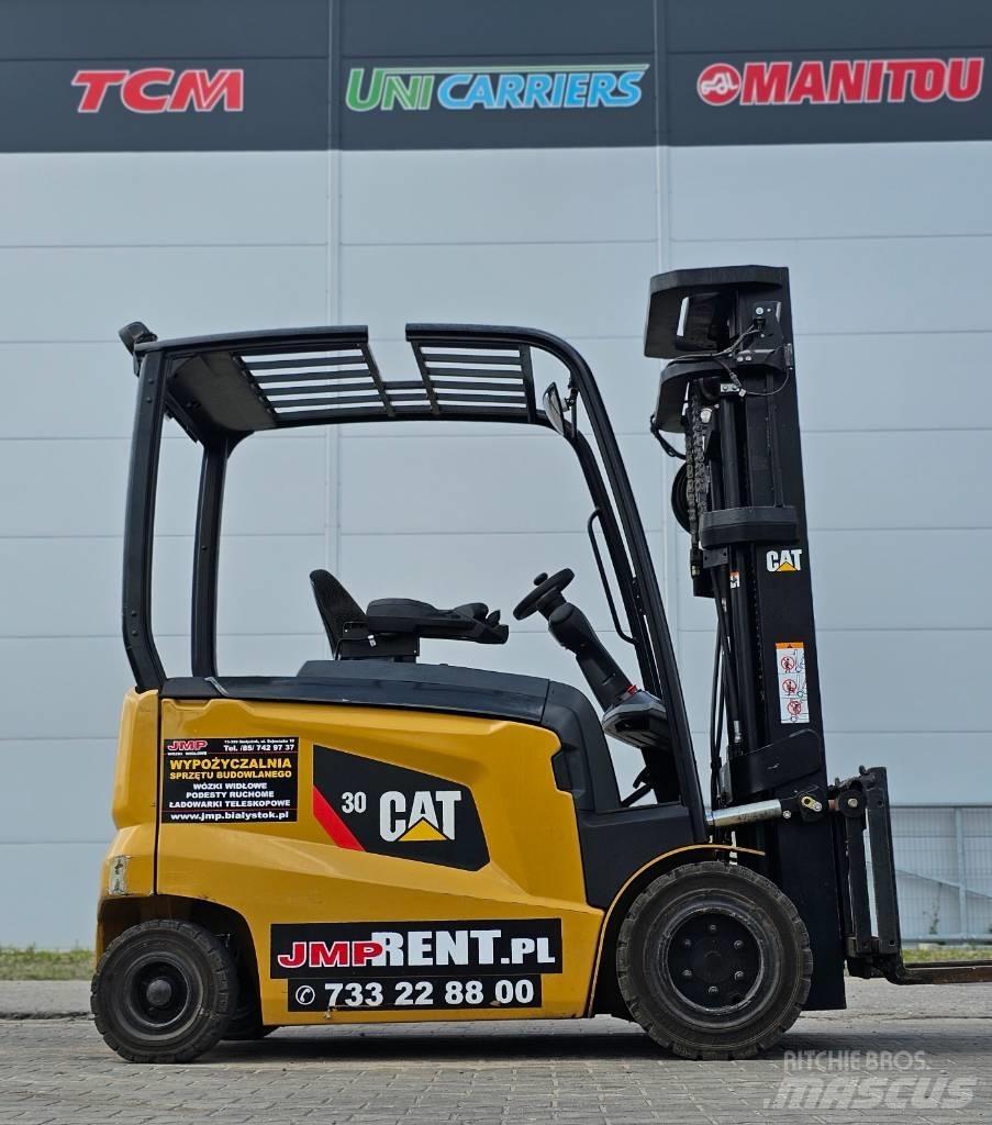 CAT EP 30 CN 電動堆高機