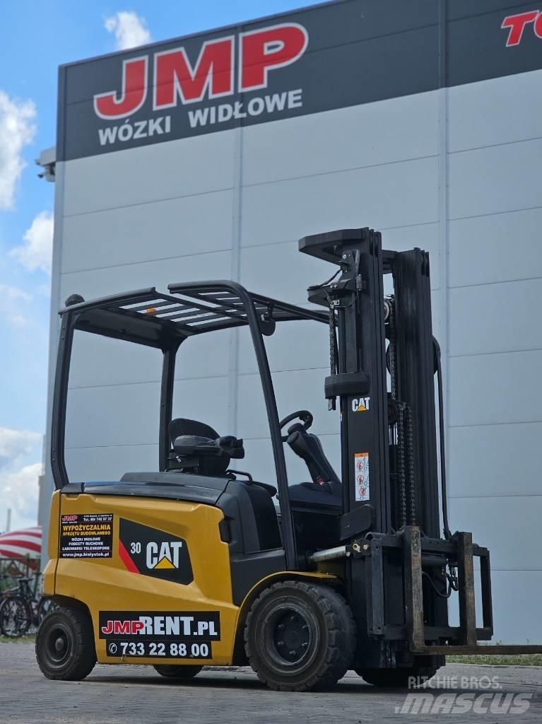CAT EP 30 CN 電動堆高機