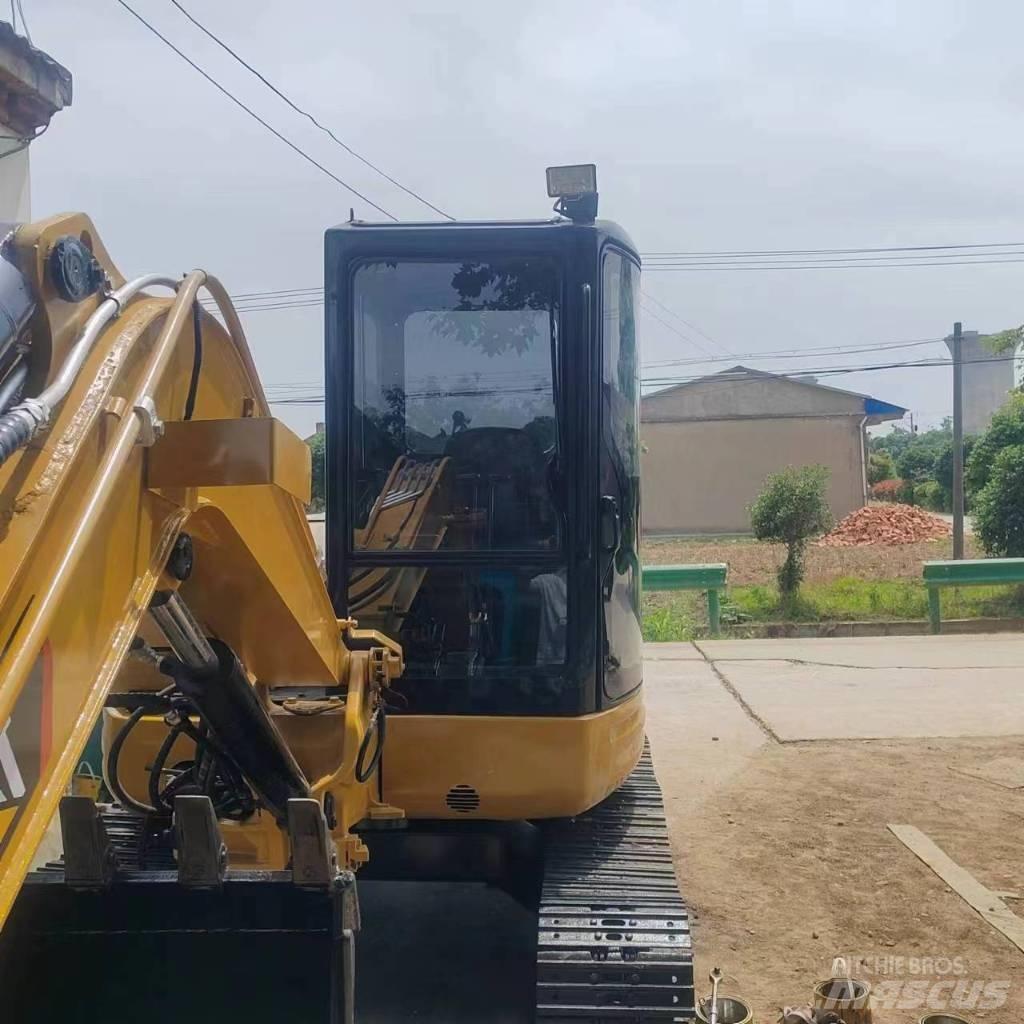 CAT 303.5 E CR 小型挖土機/掘鑿機<7t(小型挖掘機)