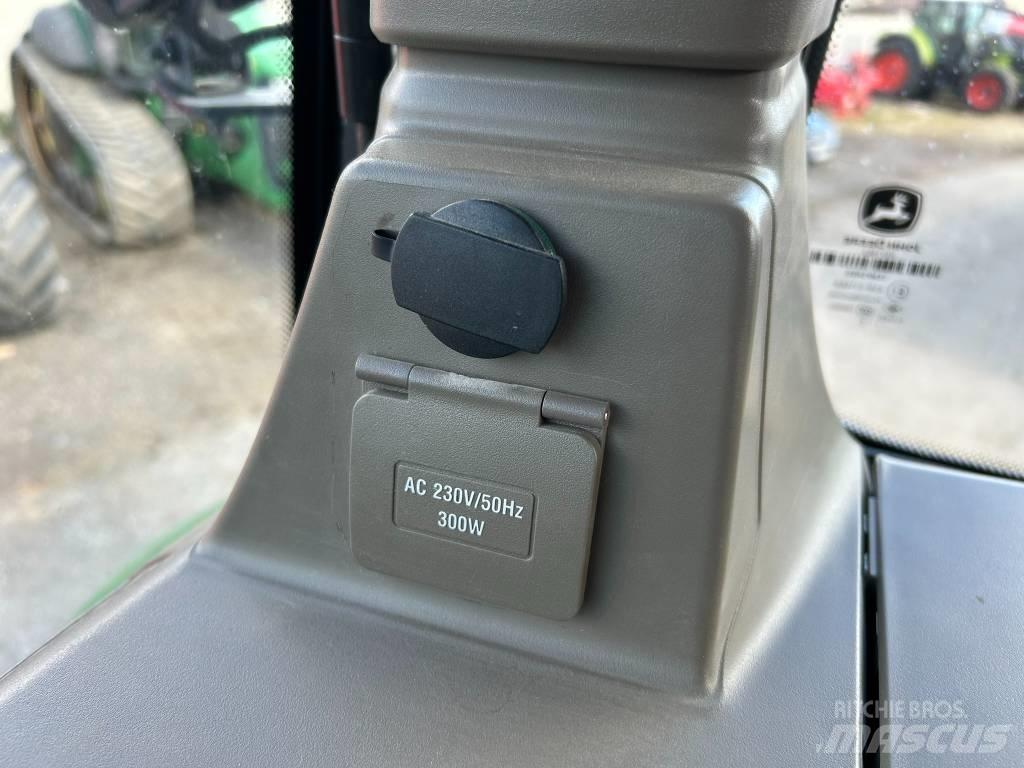 John Deere 8RX410 曳引機