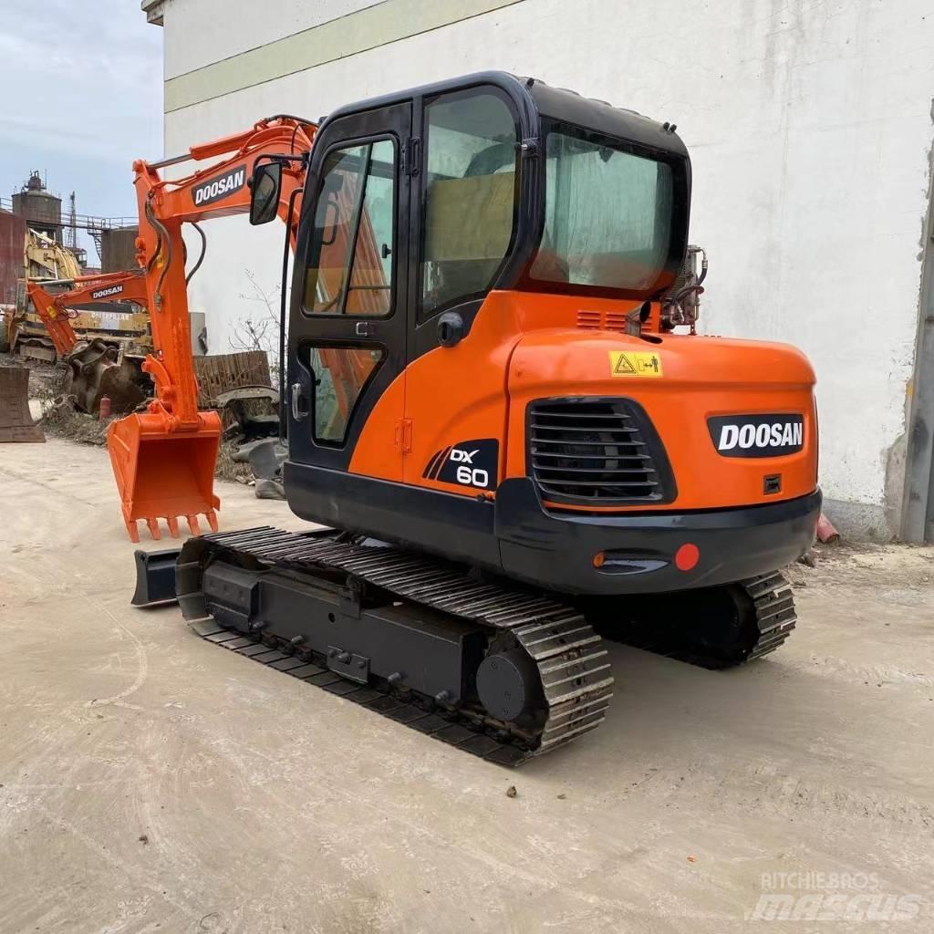 Doosan DX 60 履帶式 挖土機/掘鑿機/挖掘機