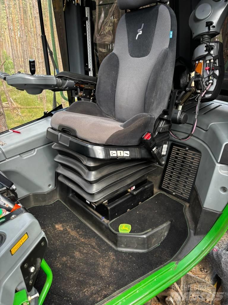 John Deere 1170 E 收穫機