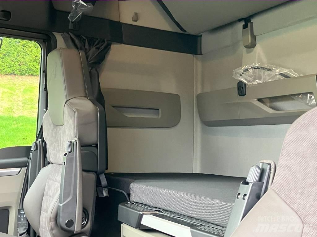 MAN TGX 28.520 曳引機組件