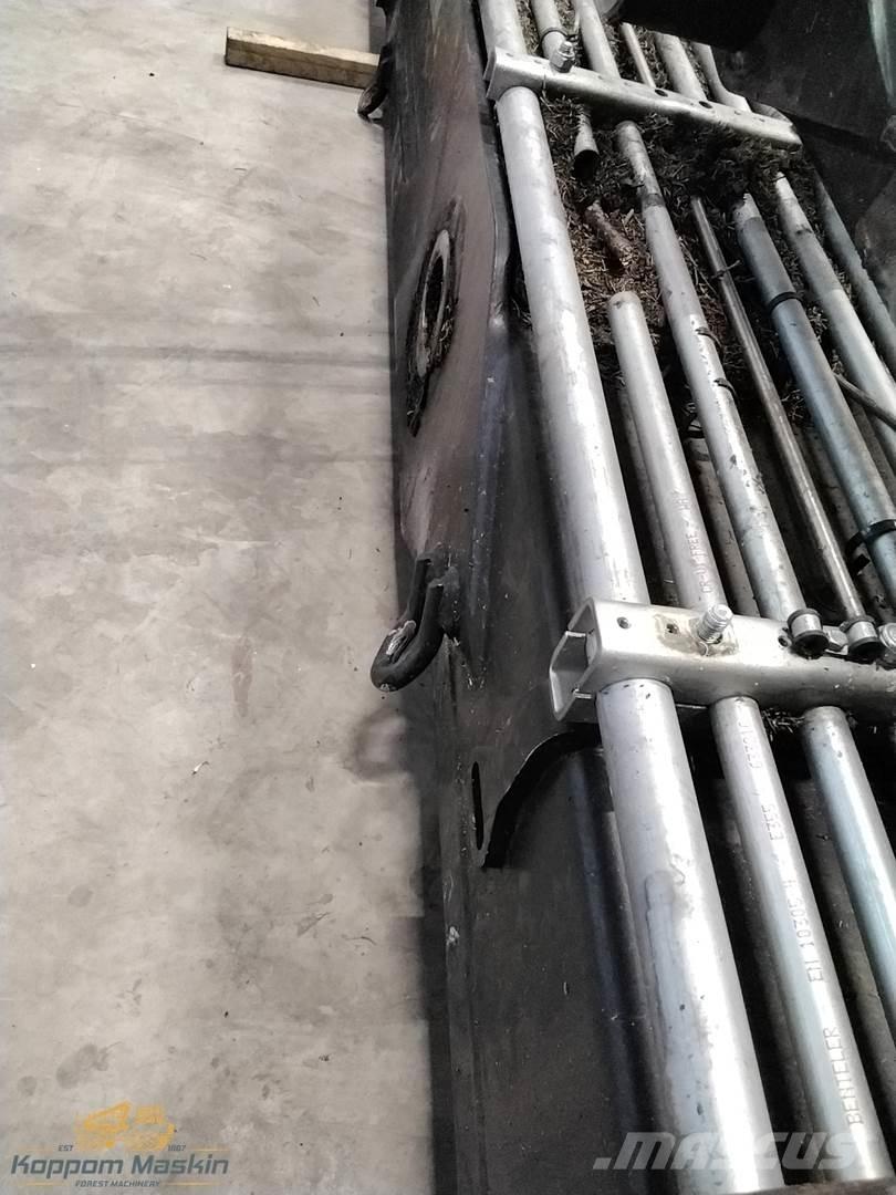 Mesera M241H-103R 收穫起重機