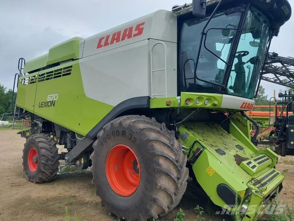 CLAAS Lexion 670 聯合收穫機