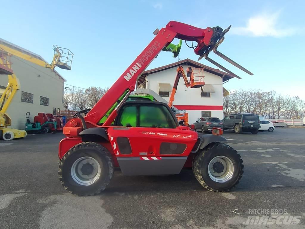 Manitou MVT 628 伸縮臂操作車