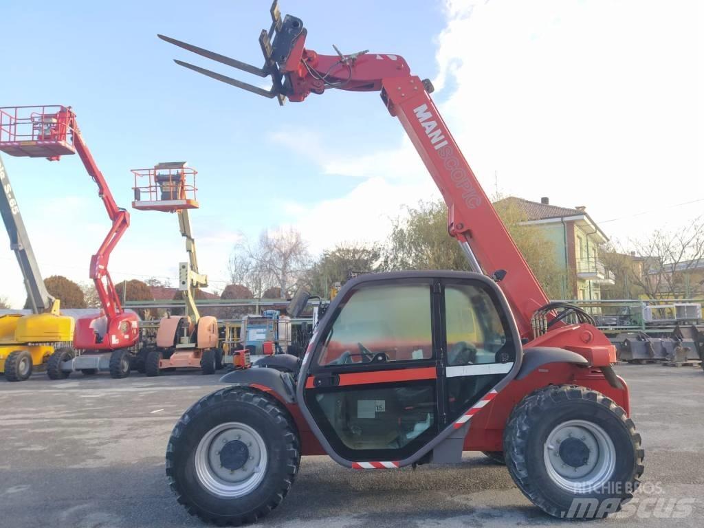 Manitou MVT 628 伸縮臂操作車