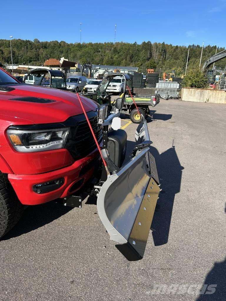 Hilltip Vikplog 刮雪板和犁