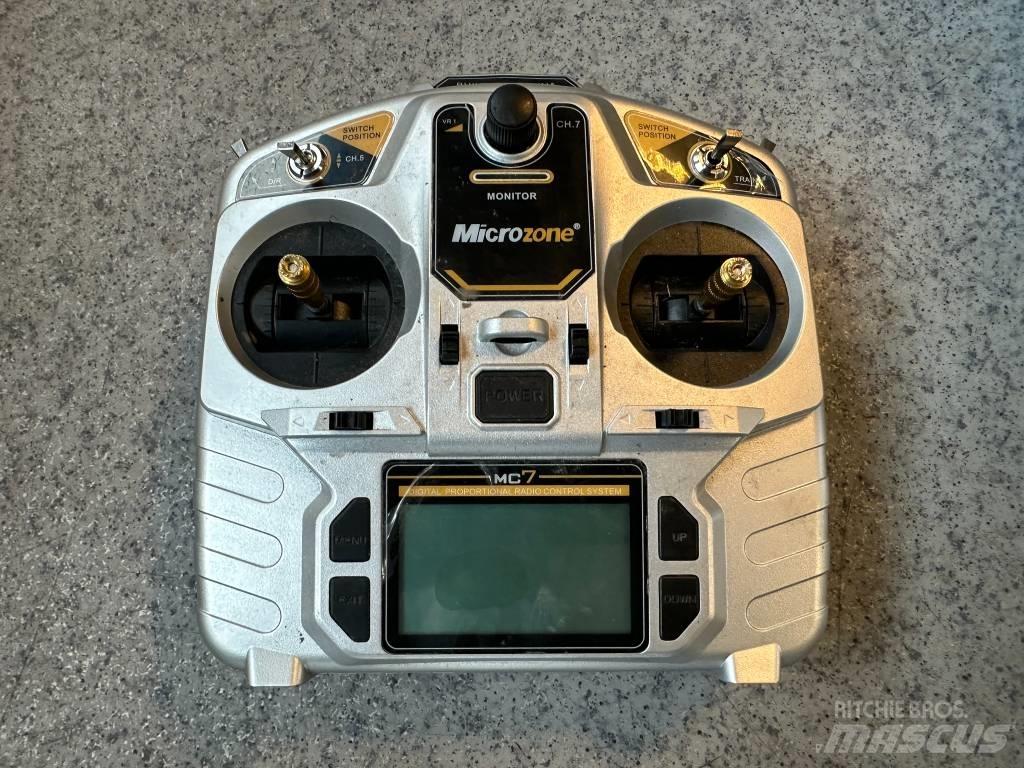 Raptor VT900 機器人割草機