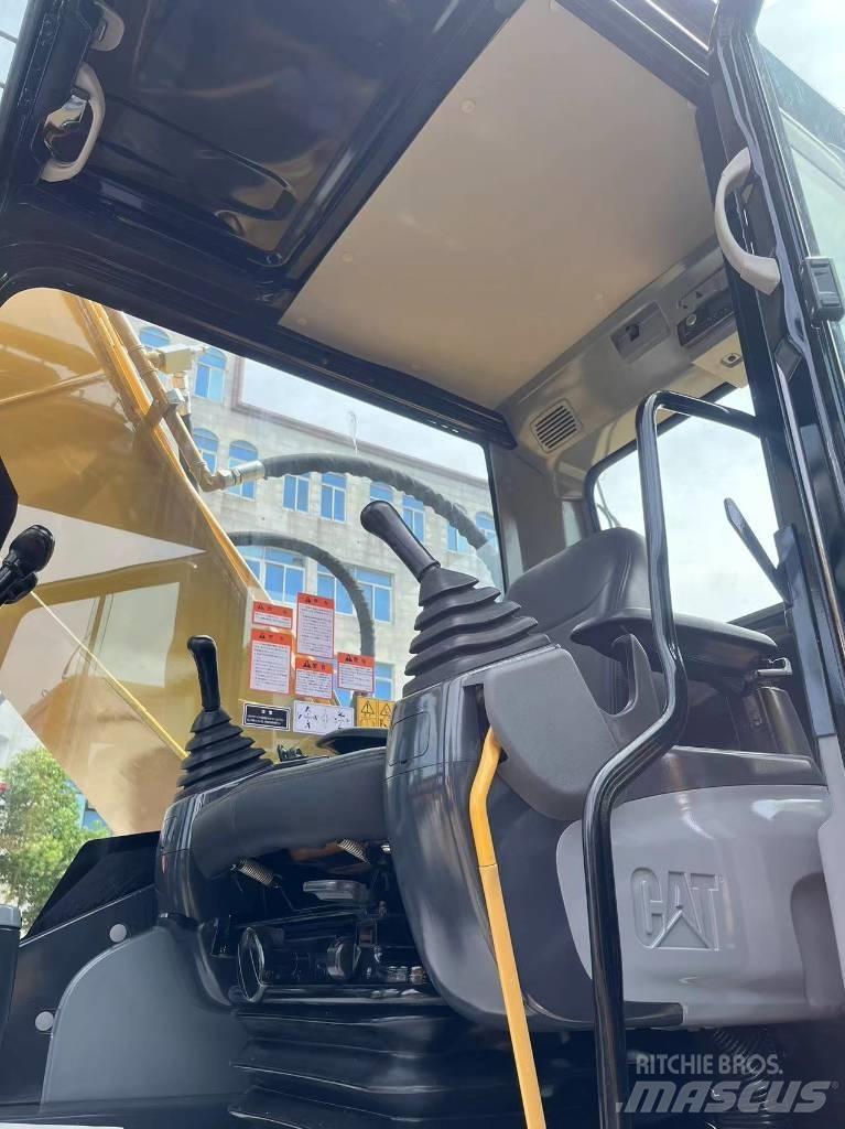 CAT 320D2 履帶式 挖土機/掘鑿機/挖掘機