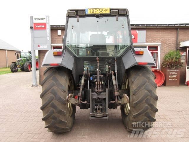 Valmet 8000 曳引機
