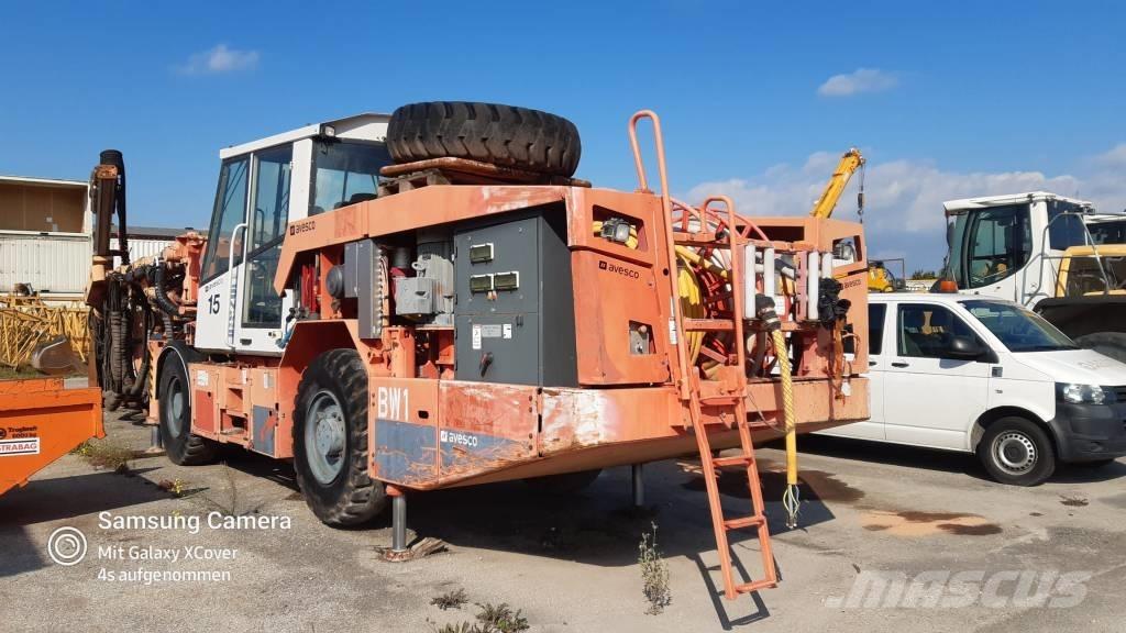 Sandvik DT 920I 隧道和地下採礦鑽機