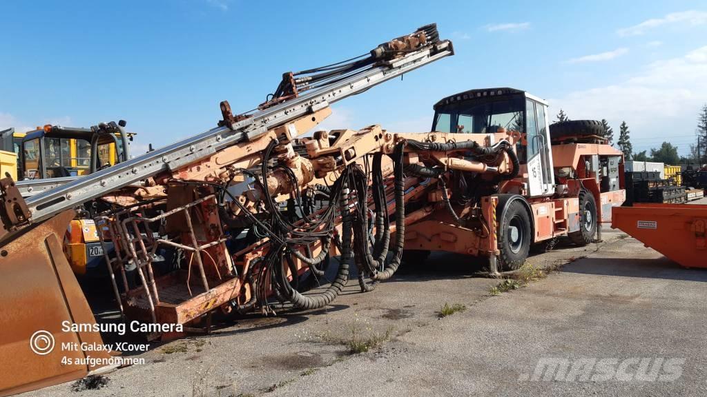 Sandvik DT 920I 隧道和地下採礦鑽機