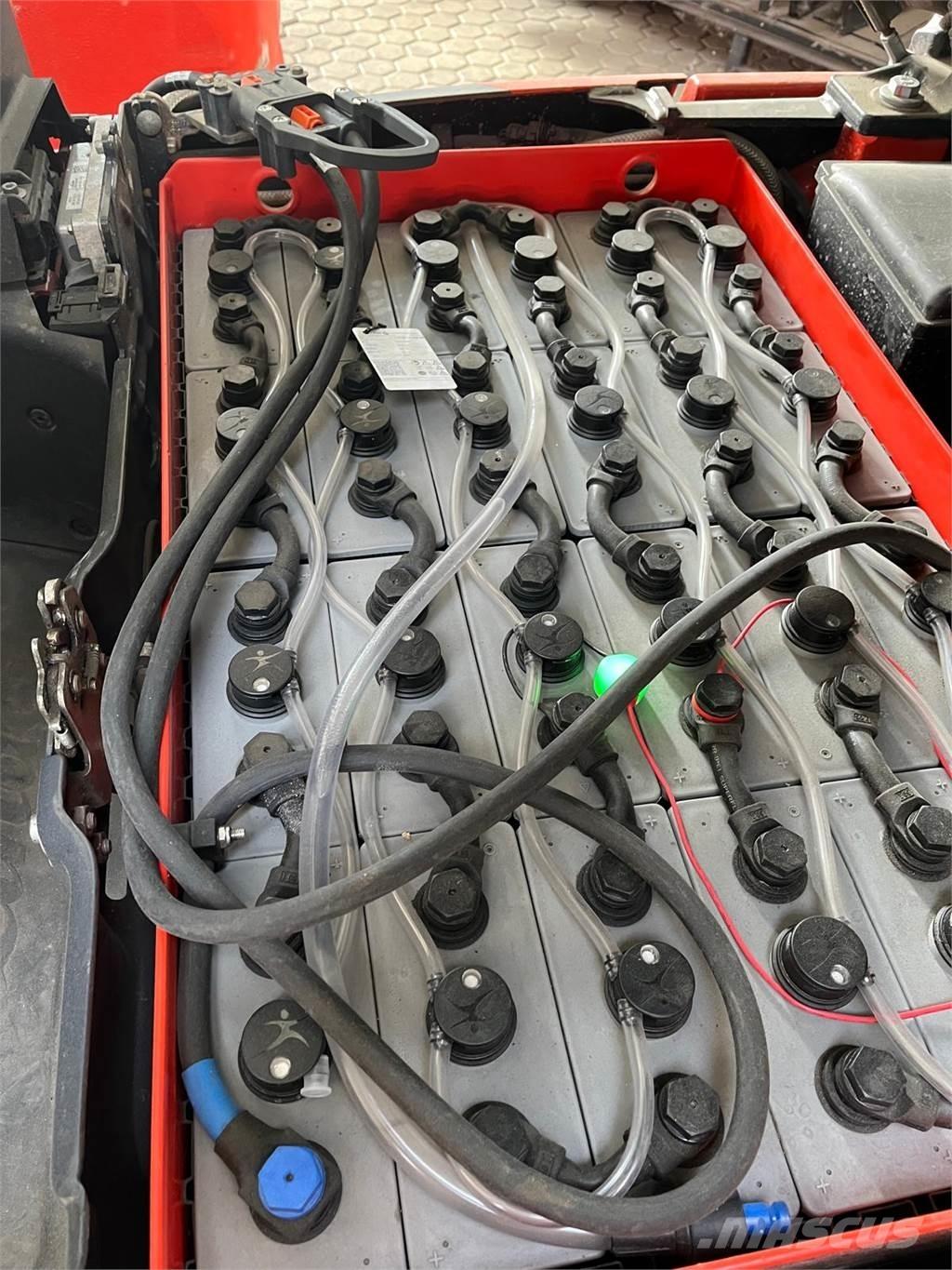 Linde E16C 電動堆高機