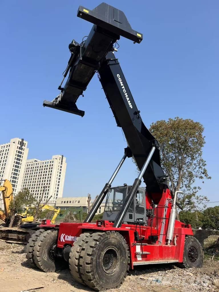 Kalmar DRT 450 前伸型堆積機