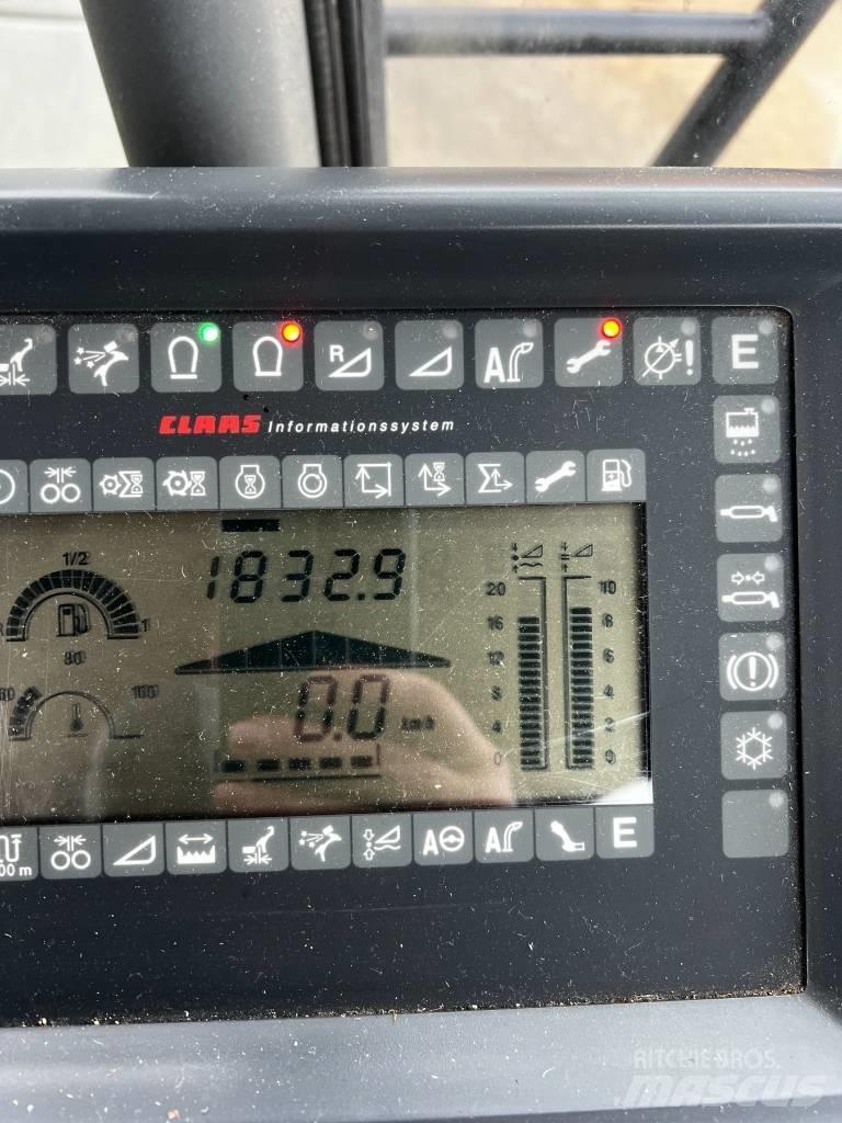 CLAAS Jaguar 850 牧草收穫機