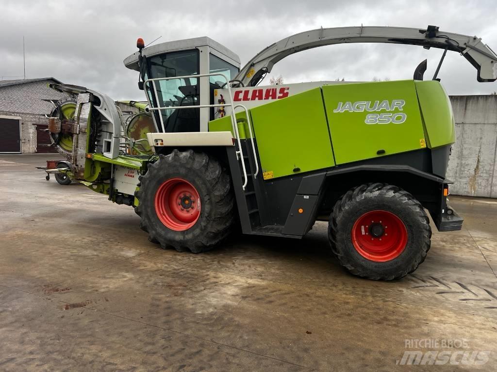 CLAAS Jaguar 850 牧草收穫機