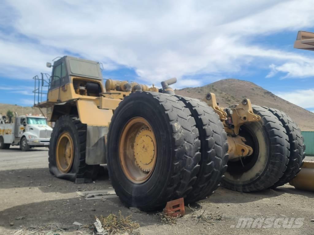 CAT 777 D 鉸接式起吊車