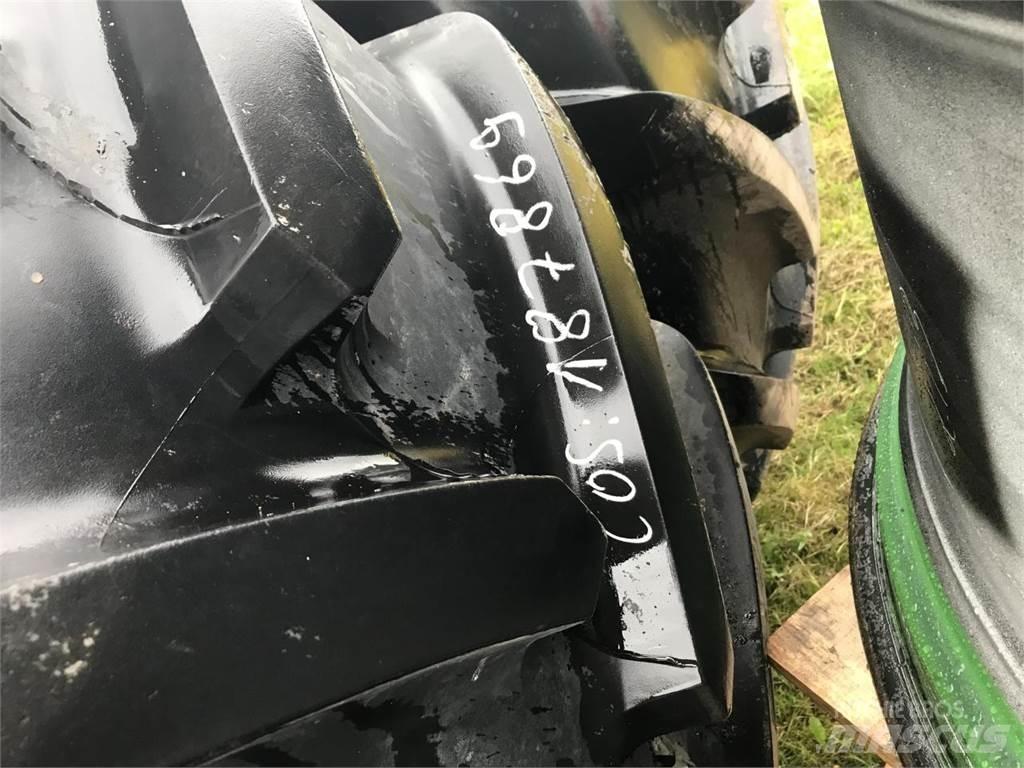 Michelin 710/70R42 輪胎、車輪和輪圈
