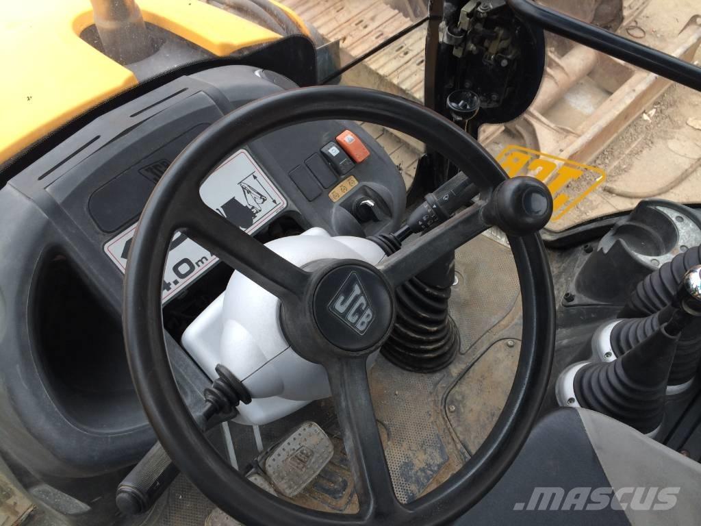 JCB 3CX 反鏟裝載機