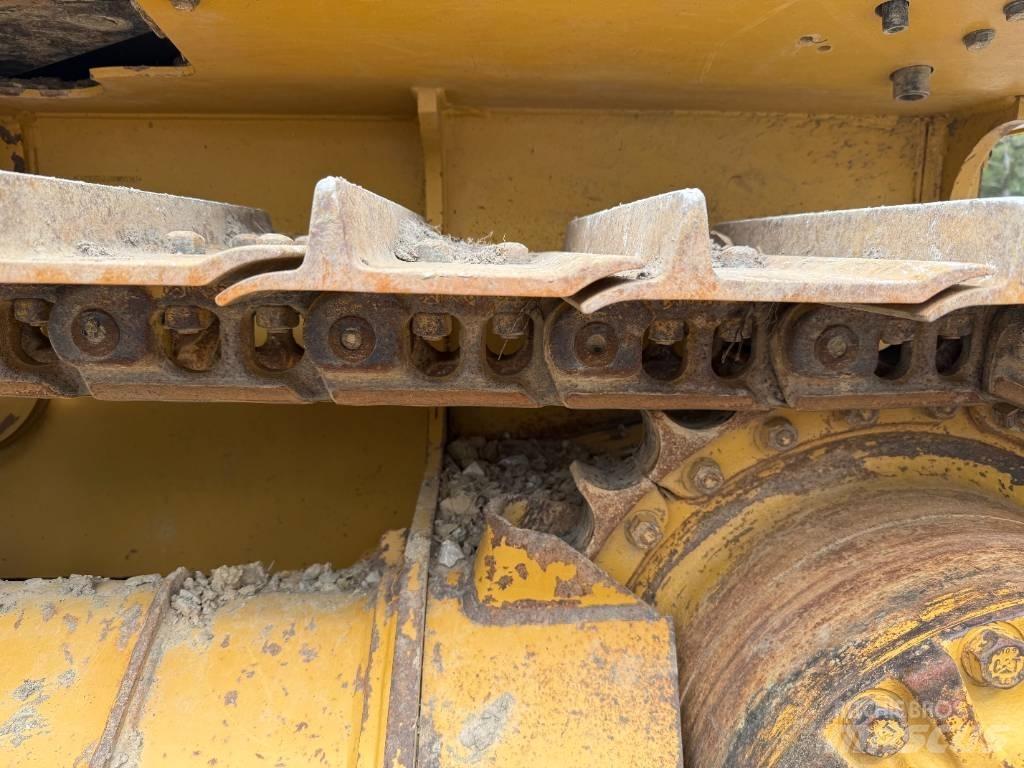 CAT D3 履帶推土機