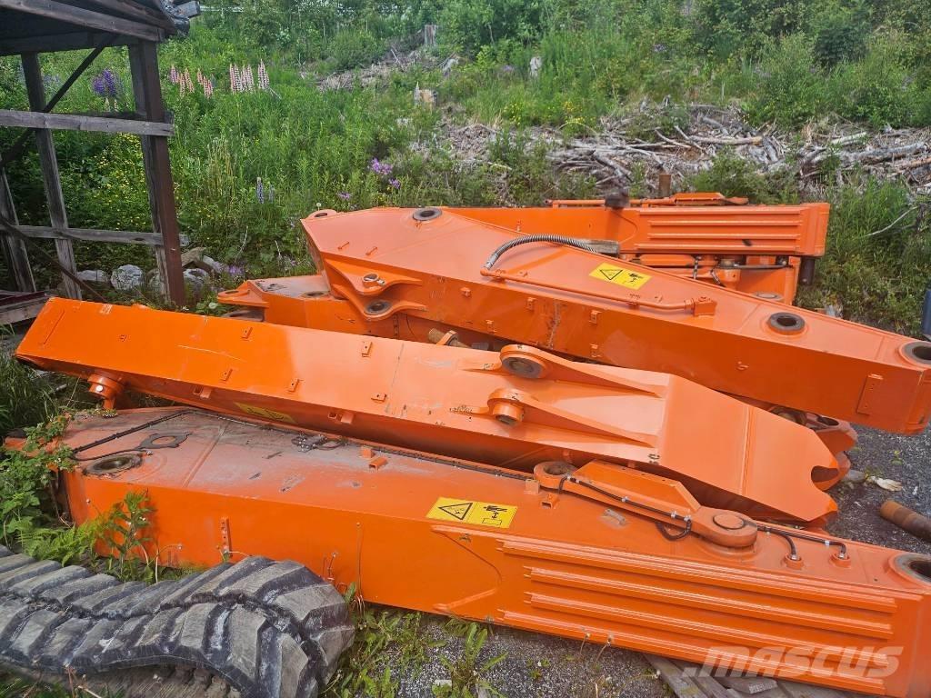 Hitachi ZX 350 LC-7 吊桿和鏟斗