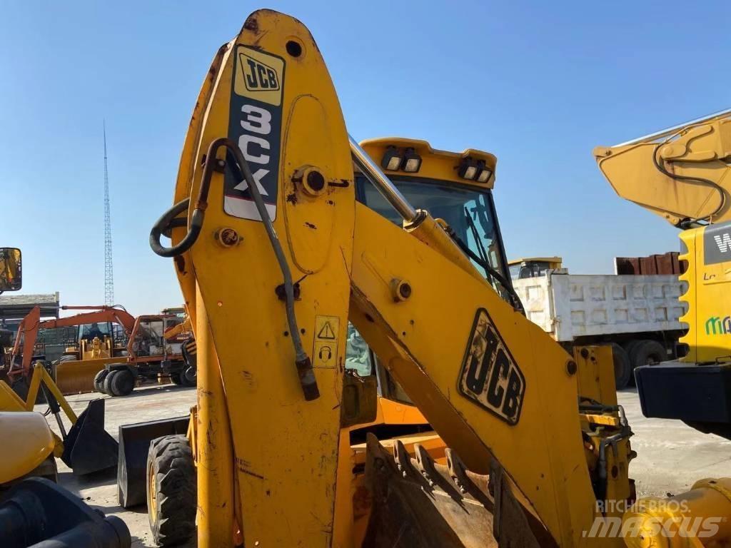 JCB 3 CX 反鏟裝載機