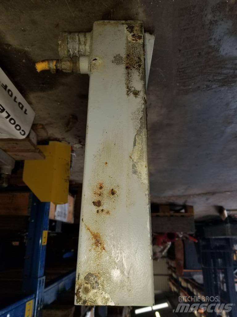 Ponsse Ergo RADIATOR 引擎/發動機