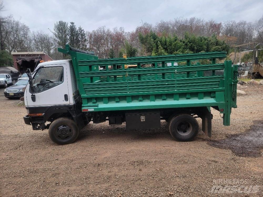 Mitsubishi FUSO 傾卸式卡車