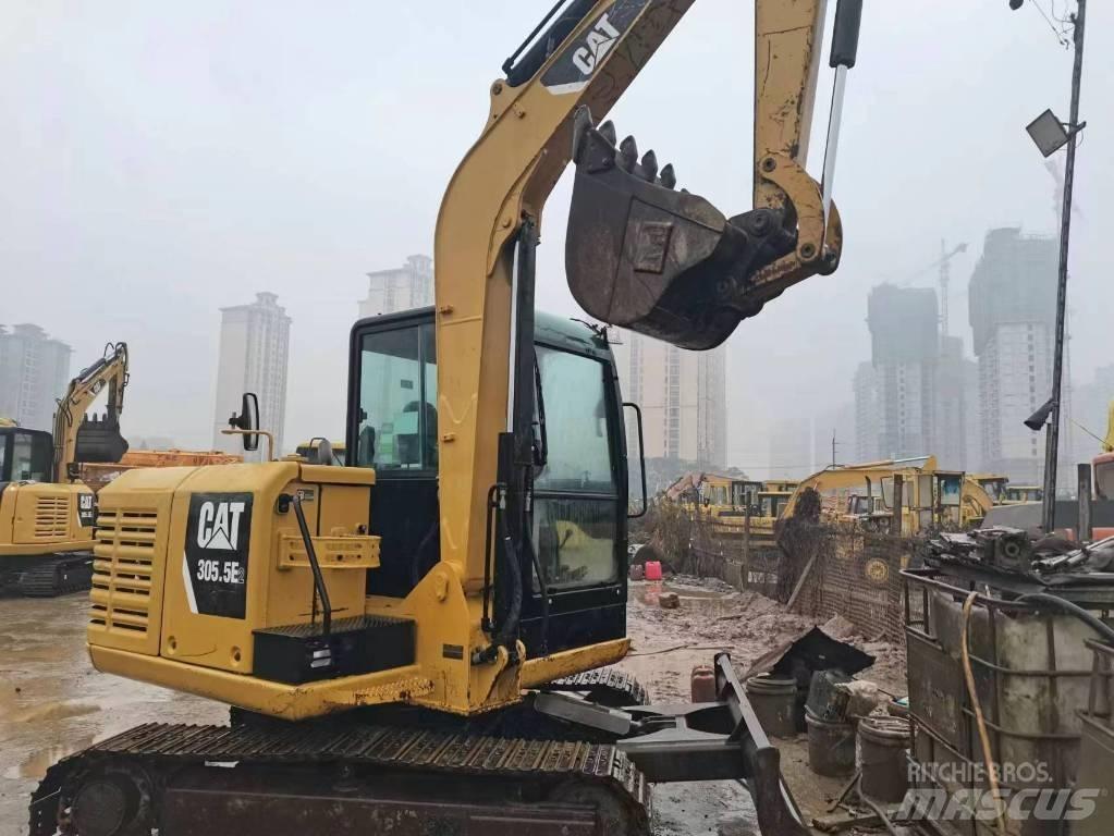 CAT 305.5 E 小型挖土機/掘鑿機<7t(小型挖掘機)