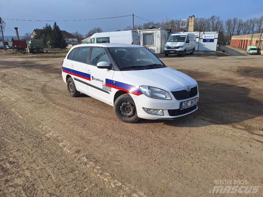 Skoda Fabia 汽車