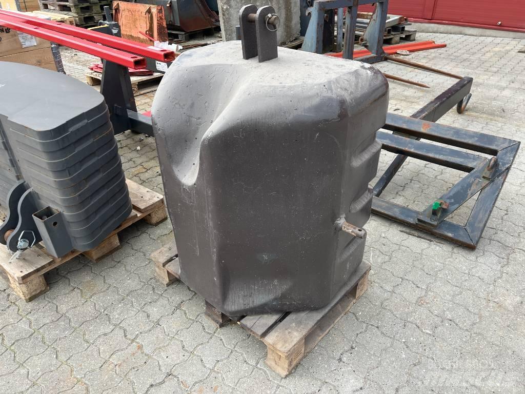 He-Va 800 KG 前配重塊