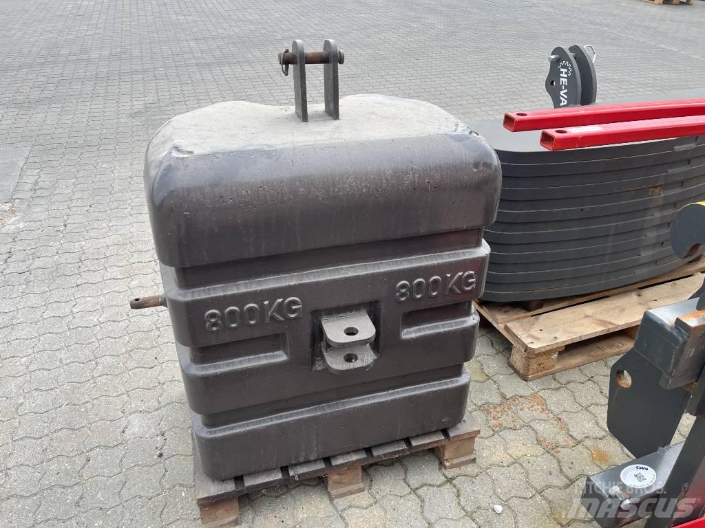 He-Va 800 KG 前配重塊