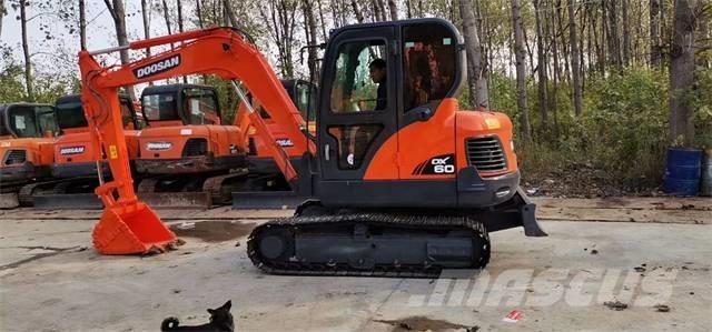 Doosan DX60 履帶式 挖土機/掘鑿機/挖掘機