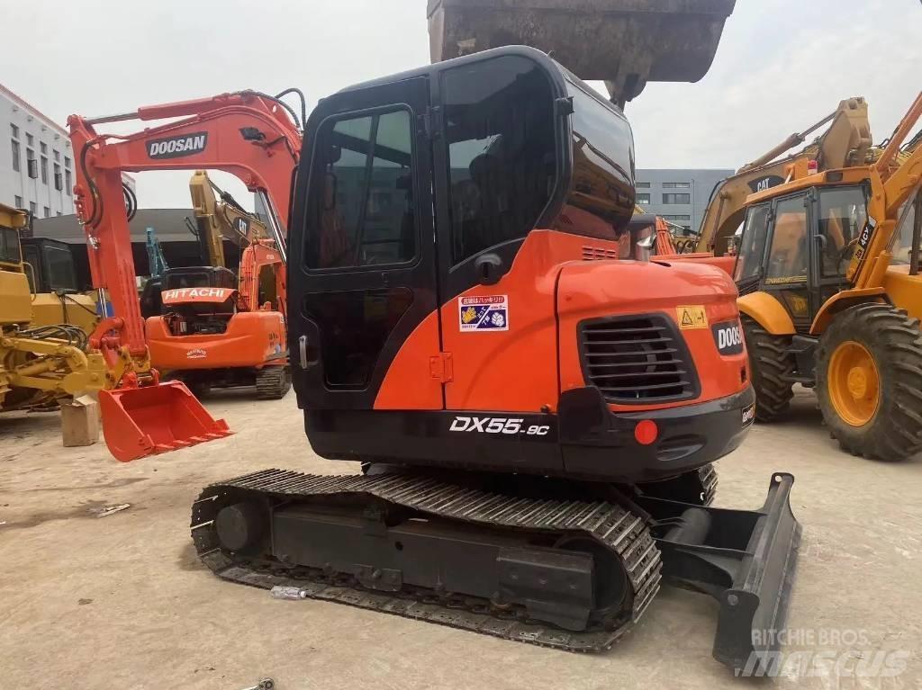 Doosan DX 55-9C 小型挖土機/掘鑿機<7t(小型挖掘機)