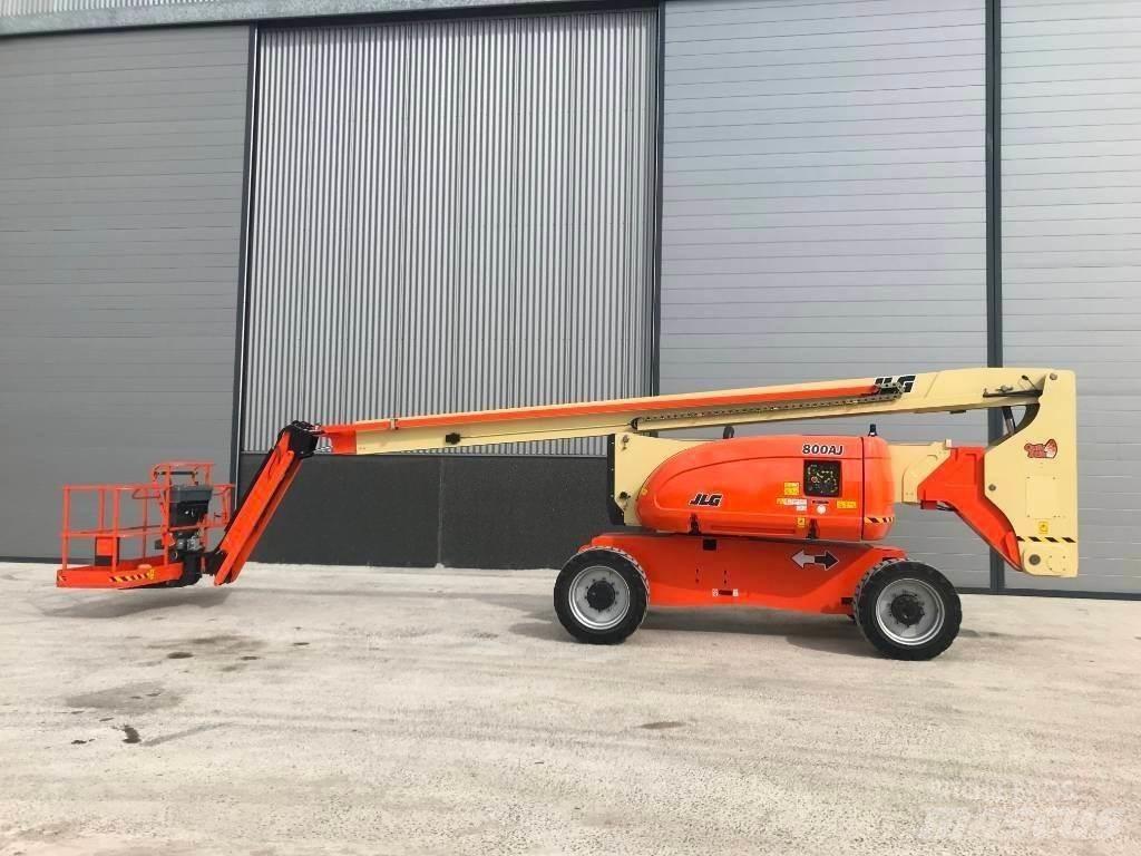 JLG 800 AJ 曲臂高空作業車