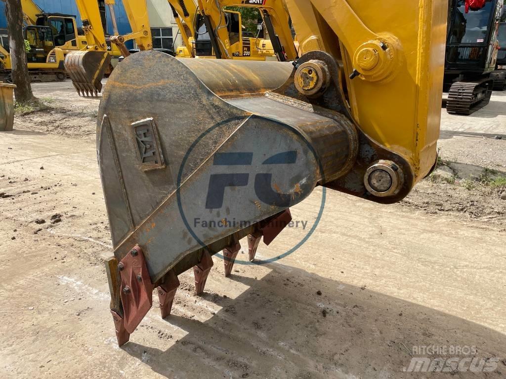 CAT 320 D 2 中型挖土機/掘鑿機/挖掘機 7t-12t