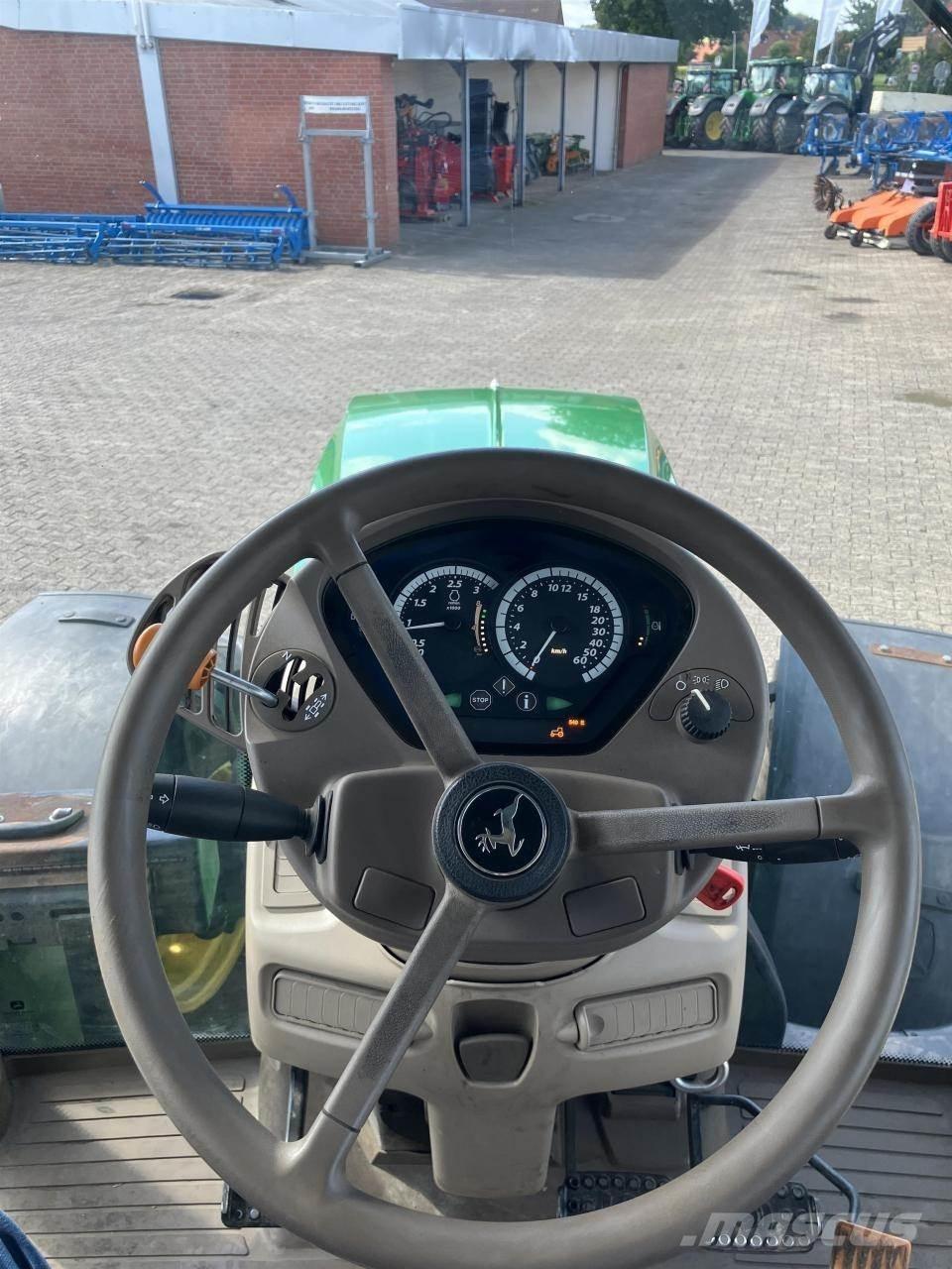 John Deere 6130R 曳引機