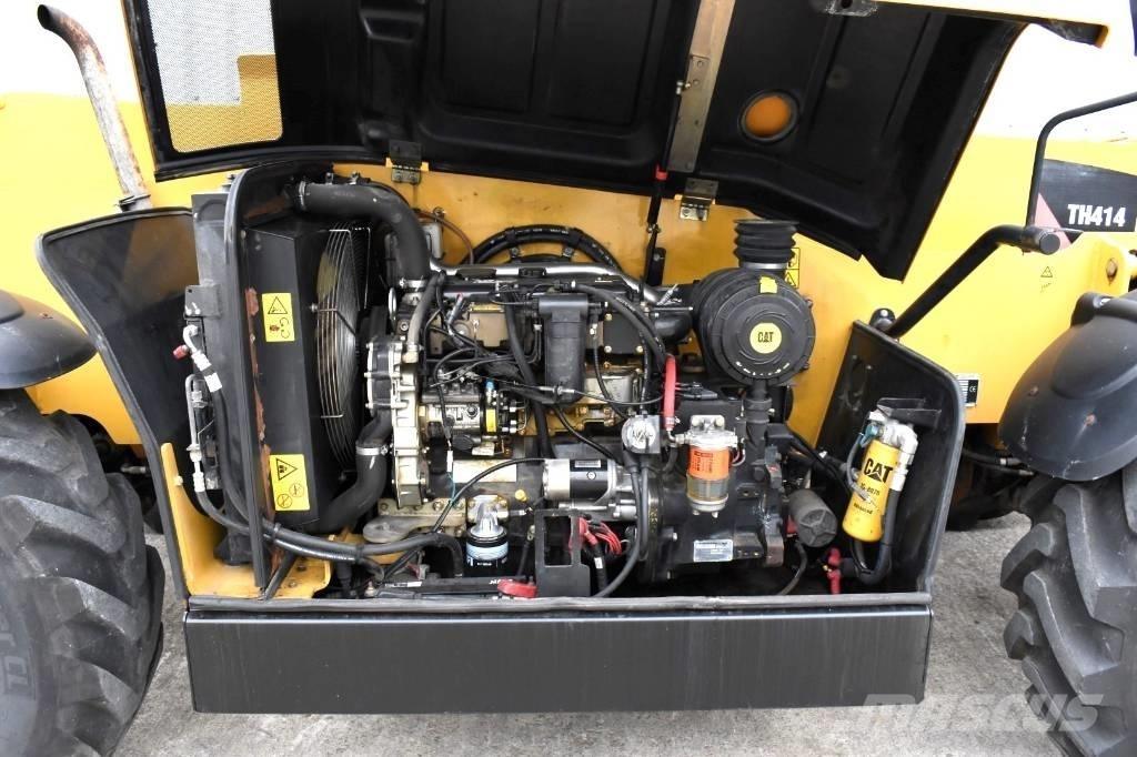 CAT TH 414 伸縮臂操作車