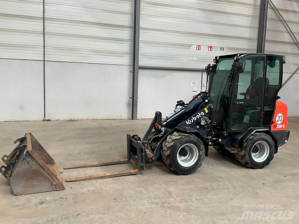 Kubota RT 220-2 輪胎式裝載機