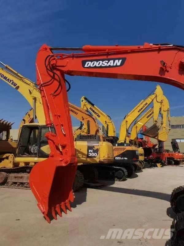Doosan DX 225 履帶式 挖土機/掘鑿機/挖掘機