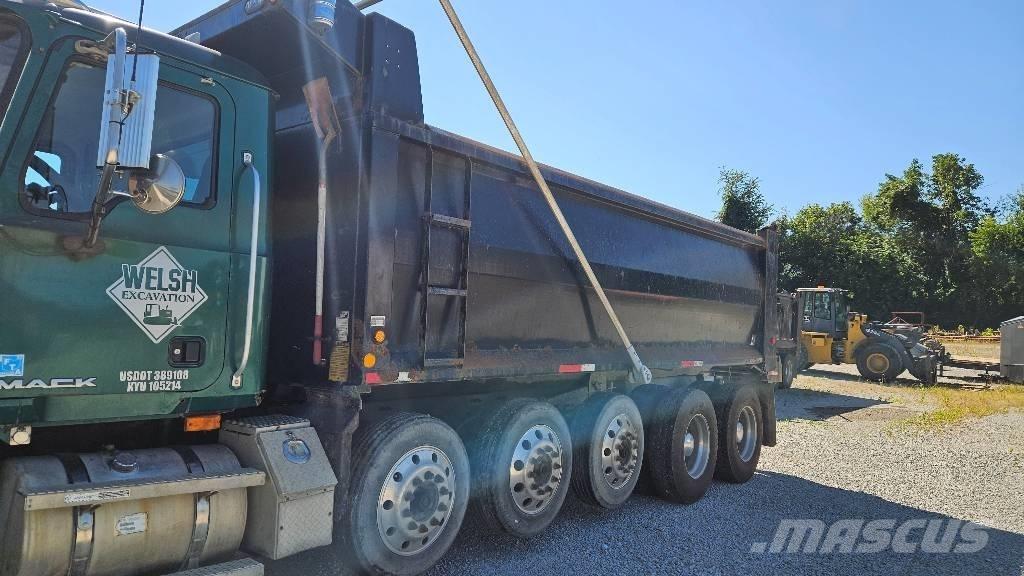 Mack CTP613 傾卸式卡車