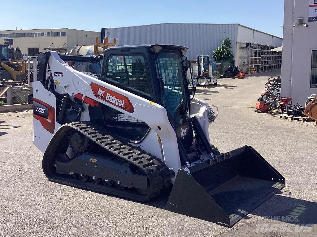 Bobcat T86 滑移轉向裝載機