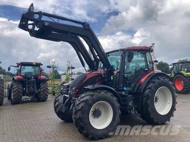 Valtra N155 Active 曳引機
